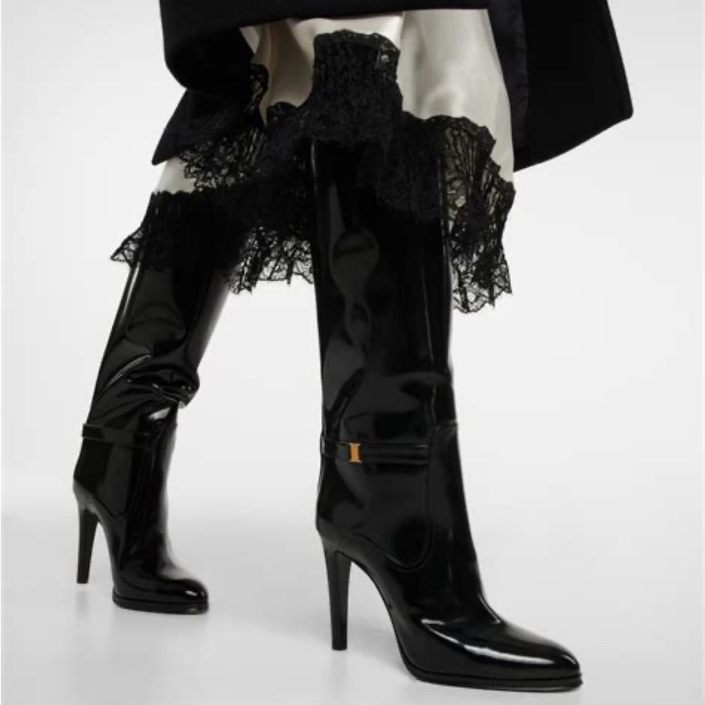 Gorgeous Saint Laurent boots